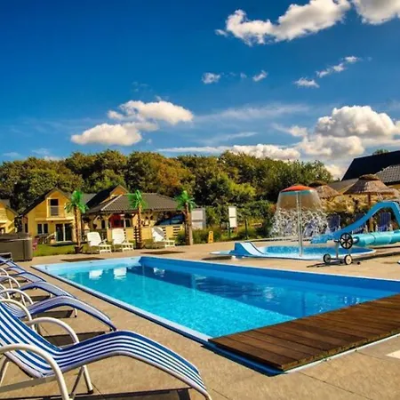 Ferienhaus Large Homes With Pool, Ustronie Morskie, Cleaning Included