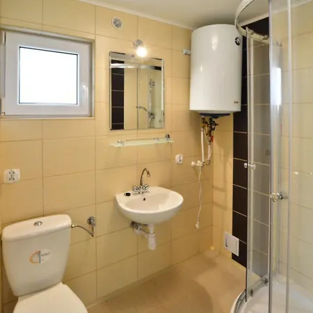 Large Homes With Pool, Ustronie Morskie, Cleaning Included Casa vacanze